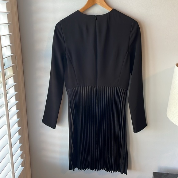NWT Theory Long Sleeve Dart Pleated Classic‎ Crepe Dress - Picture 8 of 12